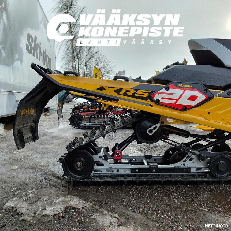 Ski-Doo MX Z X-RS 600RR E-TEC with competition package