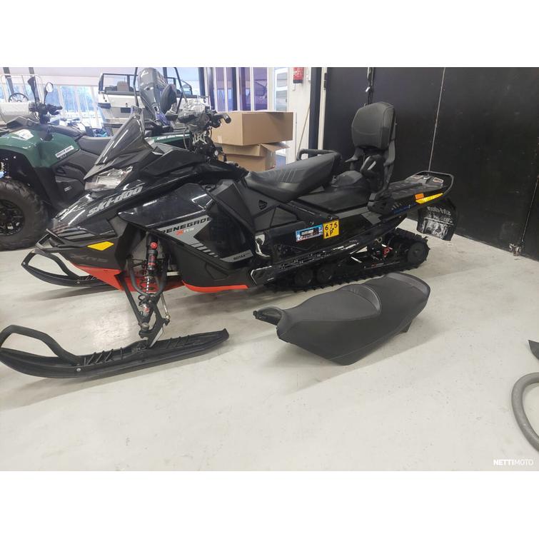 Ski-Doo Renegade XRS 850 E-TEC