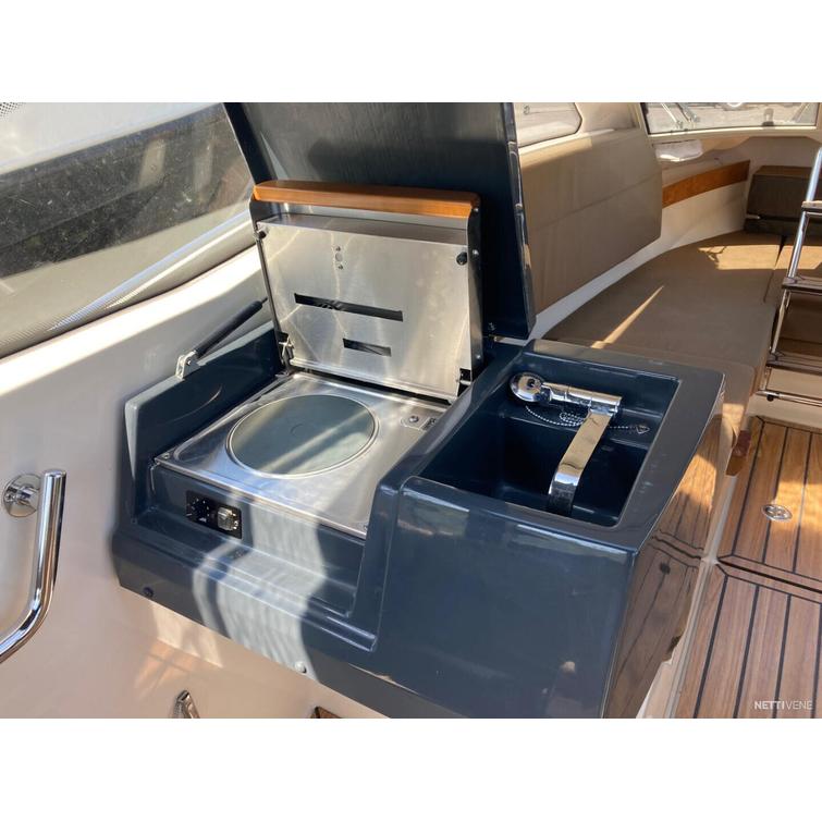 Flipper 670 ST + Mercury F150