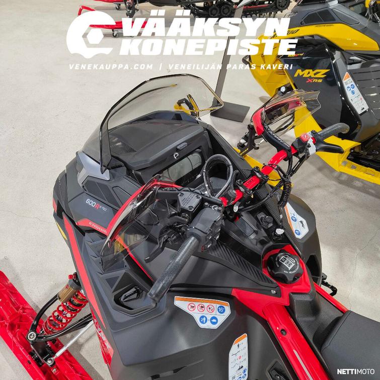 Lynx Rave RE 600R E-TEC(3300mm)7.2 in. digital display