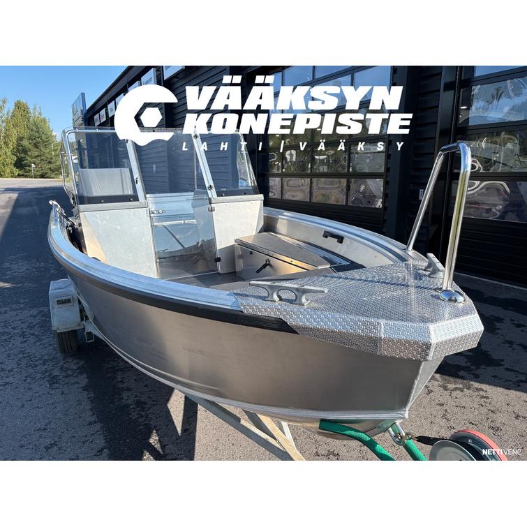 Buster M2 + Yamaha F40 FETL