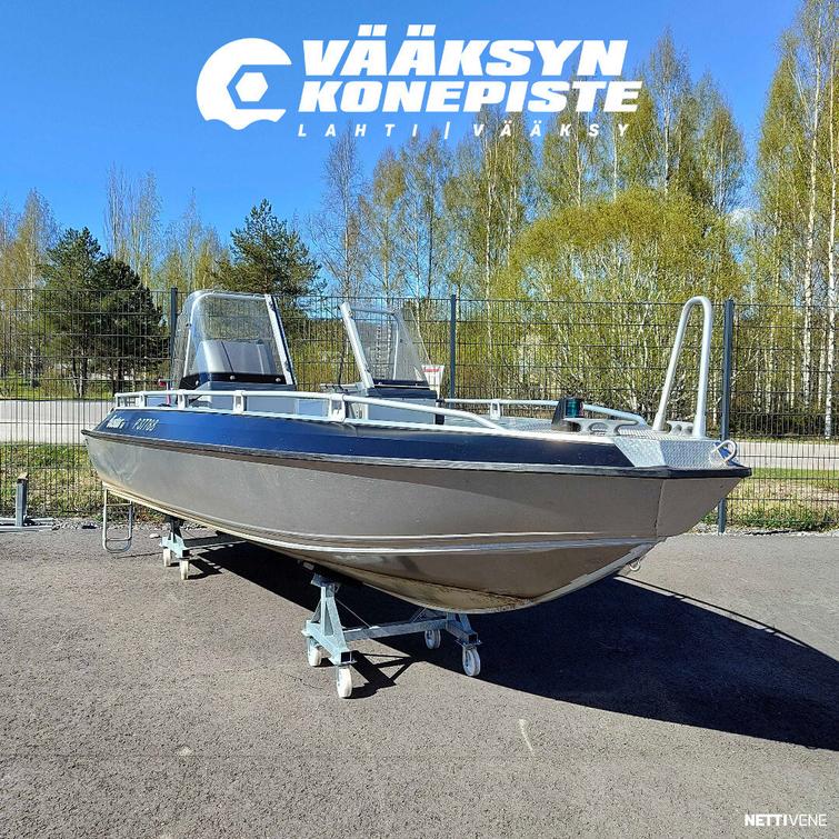Buster M2  + Yamaha F40 FETL