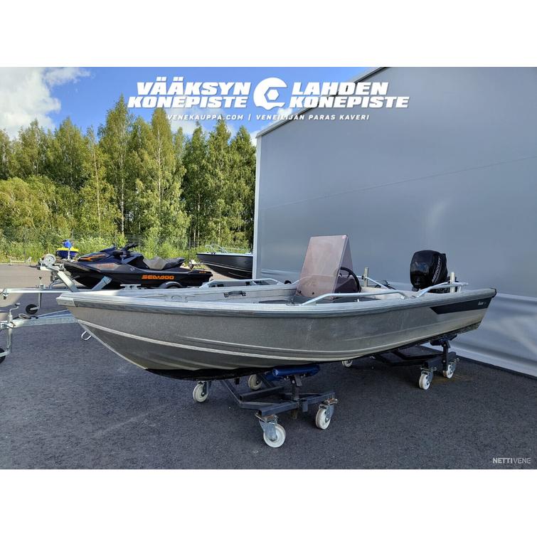 Buster XSR + Mercury F20