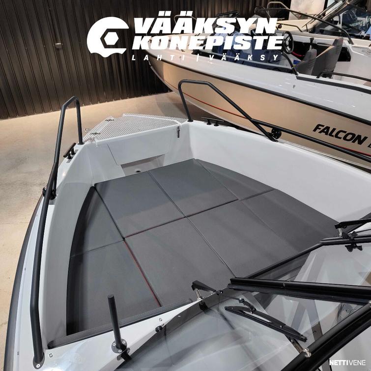 Falcon BR 7 + Mercury F200 V6 DTS