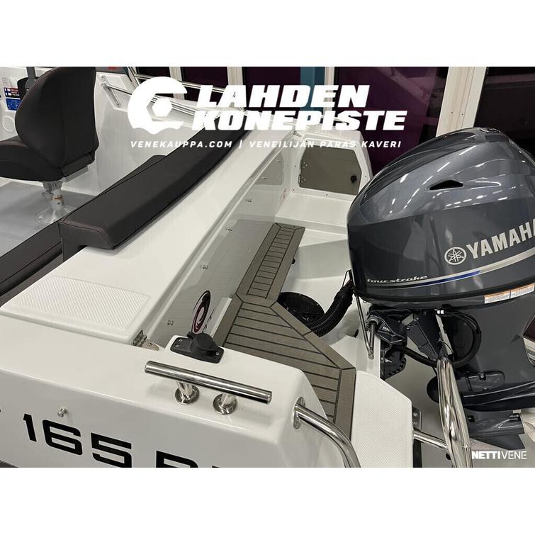 AMT 165 BR + Yamaha F50