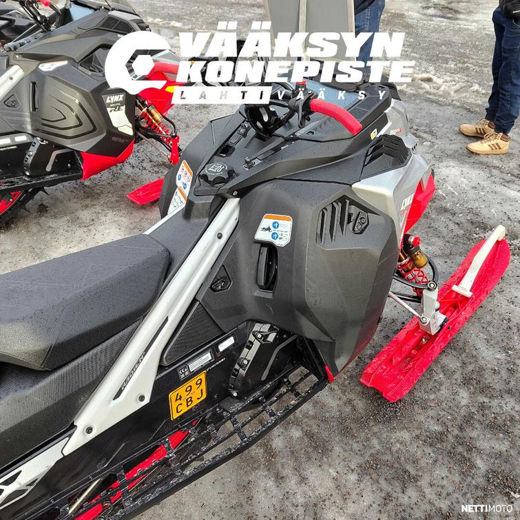 Lynx Shredder RE 850 E-TEC Turbo R 3700mm, 10.25in.Touchscr. Display