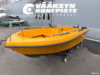 Vator 15 R + Yamaha F15