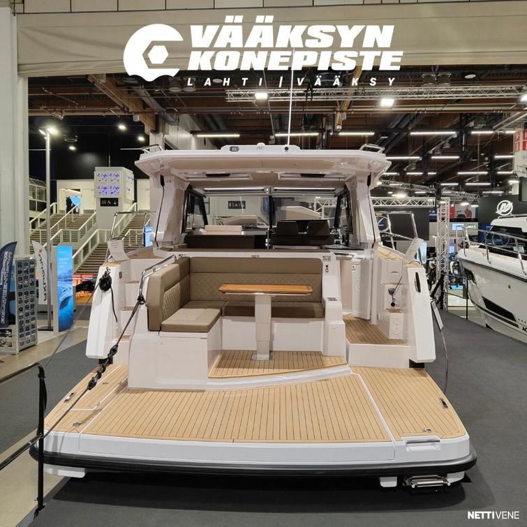 Aquador 400 HT + Mercury Diesel 270 HP V6