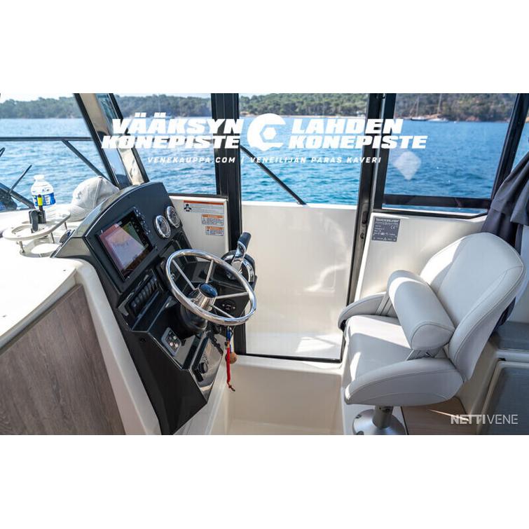 Quicksilver Captur 705 Pilothouse + Mercury F200 XL EFI DTS V6