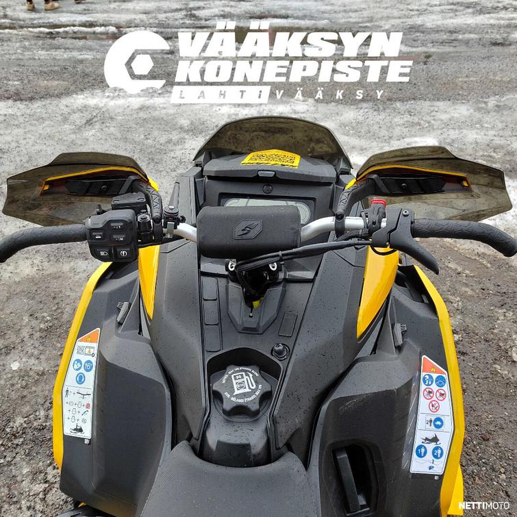 Ski-Doo MX Z X-RS 600RR E-TEC with competition package