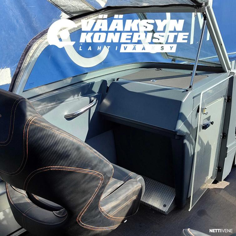 Buster XXL + Yamaha F150 DETL