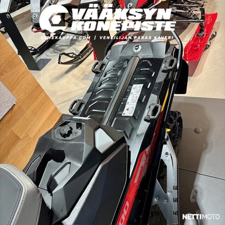 Lynx Rave RE 850 E-TEC Turbo R with WIS