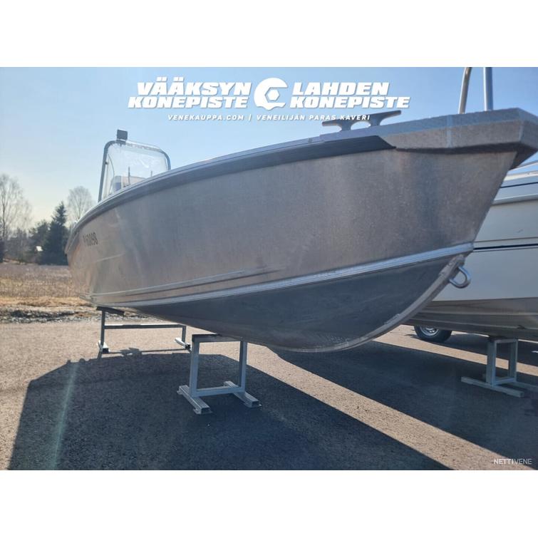 Buster S1 + Yamaha F25