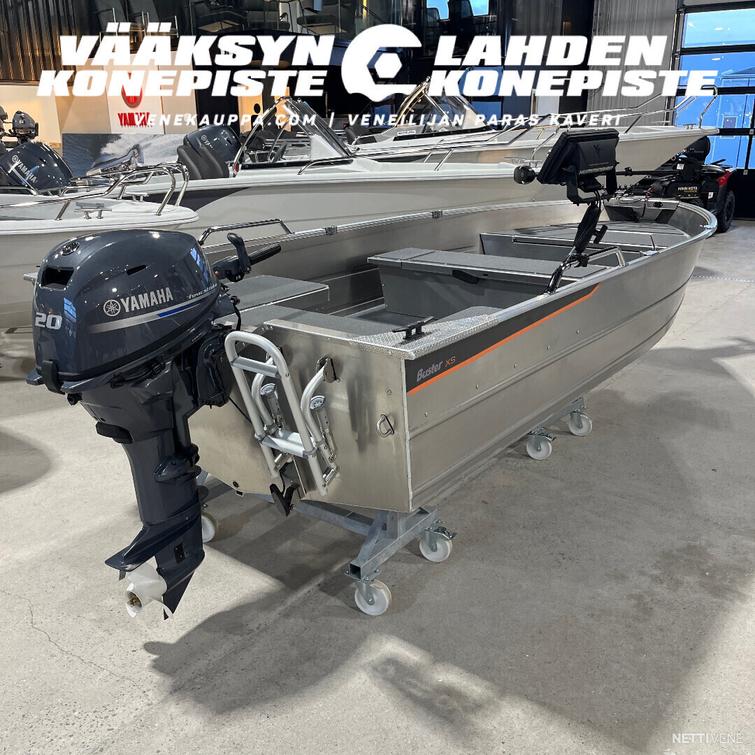 Buster XS + Yamaha F20 GWHL