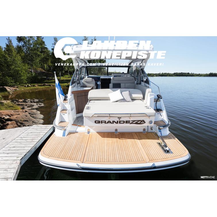 Grandezza 34 OC + Mercury MCM 4.5 L 250 Seacore DTS Bravo
