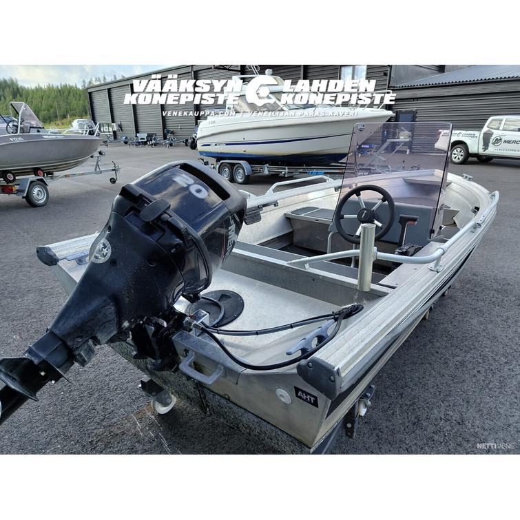 Buster XSR + Mercury F20