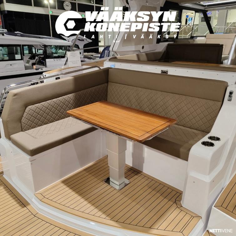 Aquador 400 HT + Mercury Diesel  270 HP V6