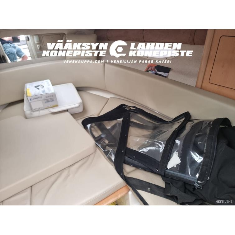 Sea Ray 235 Weekender + MerCruiser 4.3