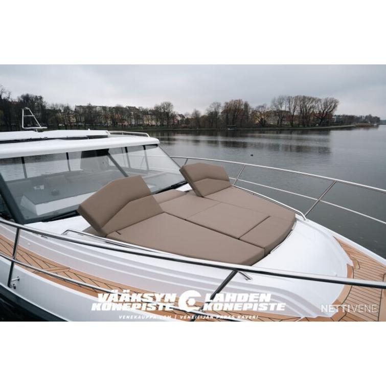 Aquador 400 HT + Mercury Diesel 270 HP V6
