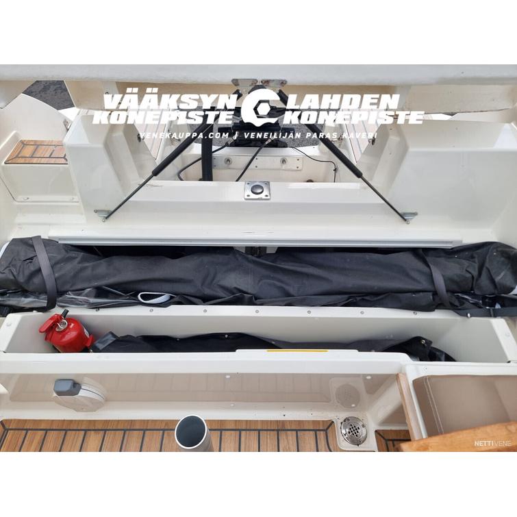 Flipper 670 DC + Mercury F250