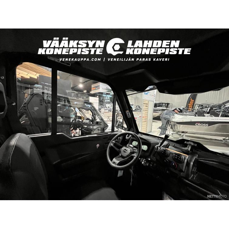 Can-Am Traxter XU HD9 T1b + BRP HYTTIPAKETTI