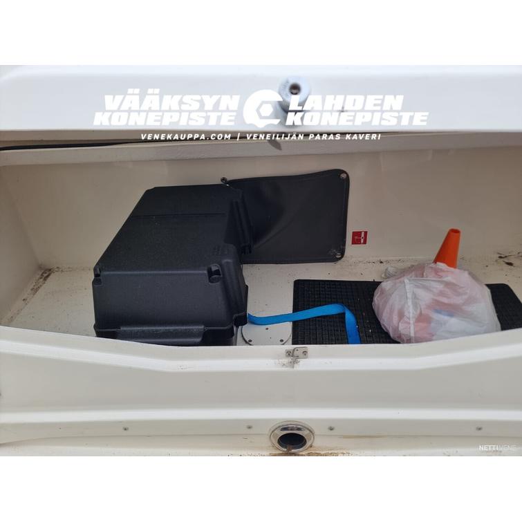 Buster LE + Yamaha F70