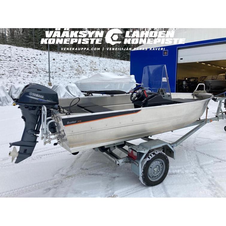 Buster XSR + Yamaha F20