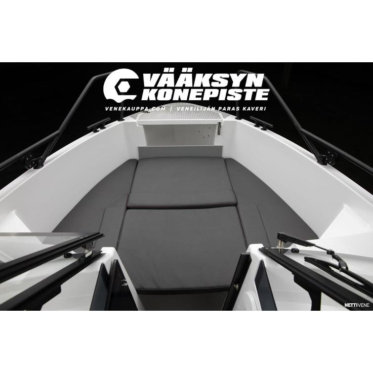 Falcon BRs 6 + Mercury F115