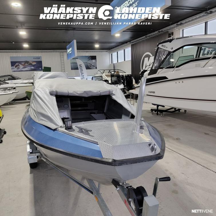 Buster M + Yamaha F40 BET