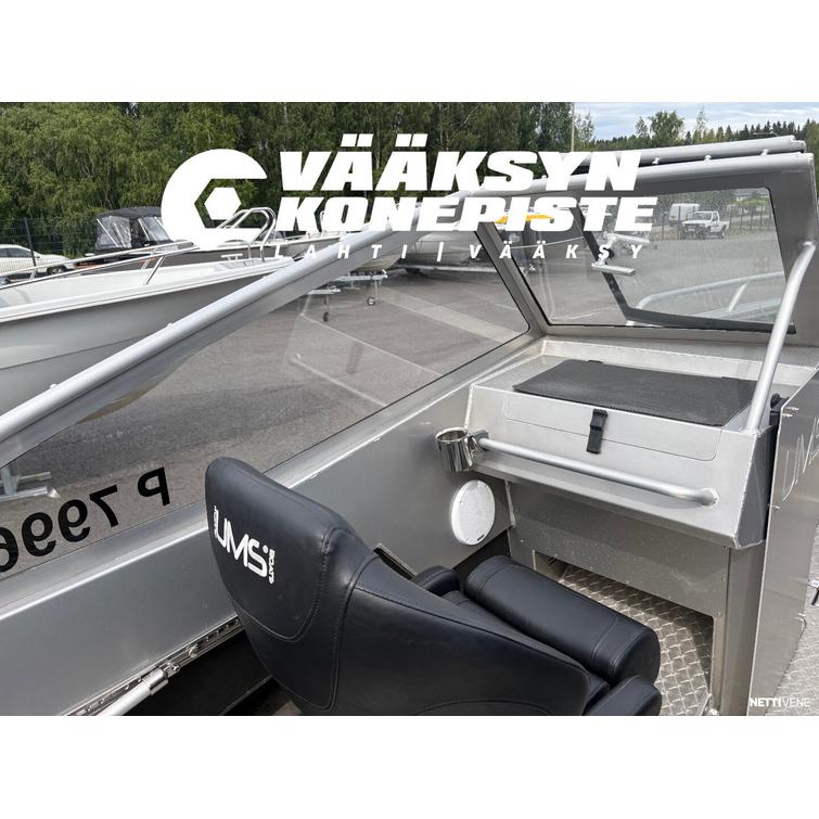 UMS 655DC TUNA + Evinrude E-Tec 115