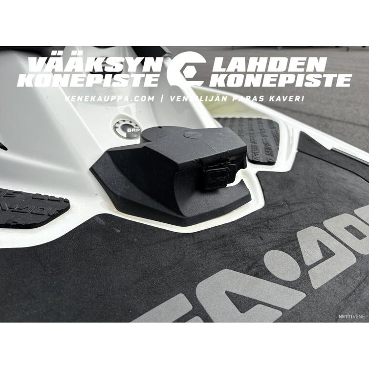 Sea-Doo RXP-XRS 300