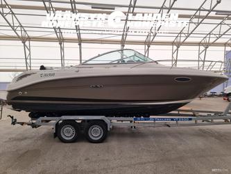 Sea Ray 235 Weekender + MerCruiser 4.3