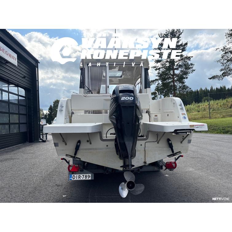 Quicksilver Activ 755 Weekend + Mercury F200