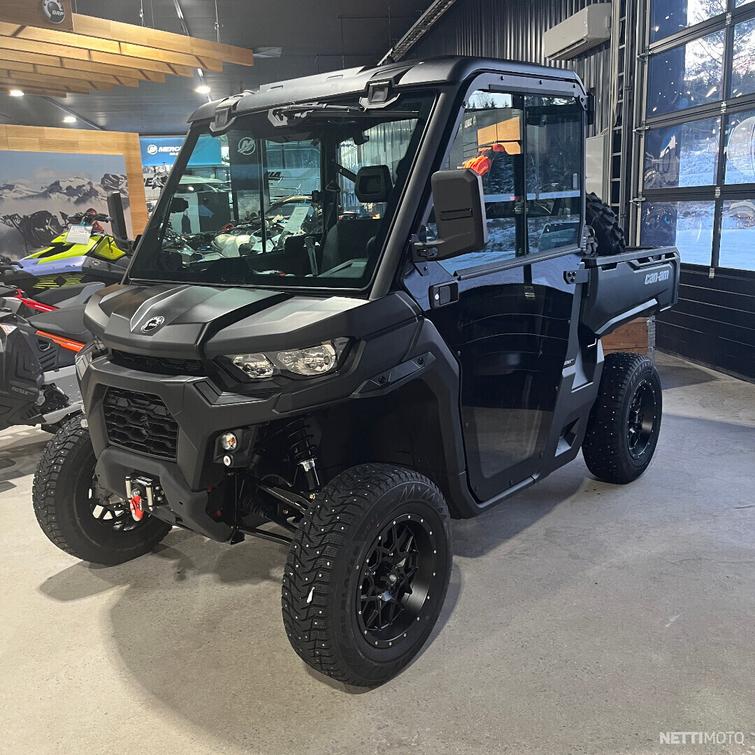 Can-Am Traxter XU HD9 T1b + BRP HYTTIPAKETTI