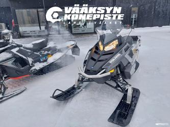 Polaris 550 Classic POLARIS 550 INDY VAYAGEUR 155 2020vm 550km