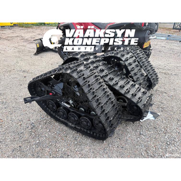 Can-Am Outlander Max 650 MAX PRO + Telat ja lumilevy