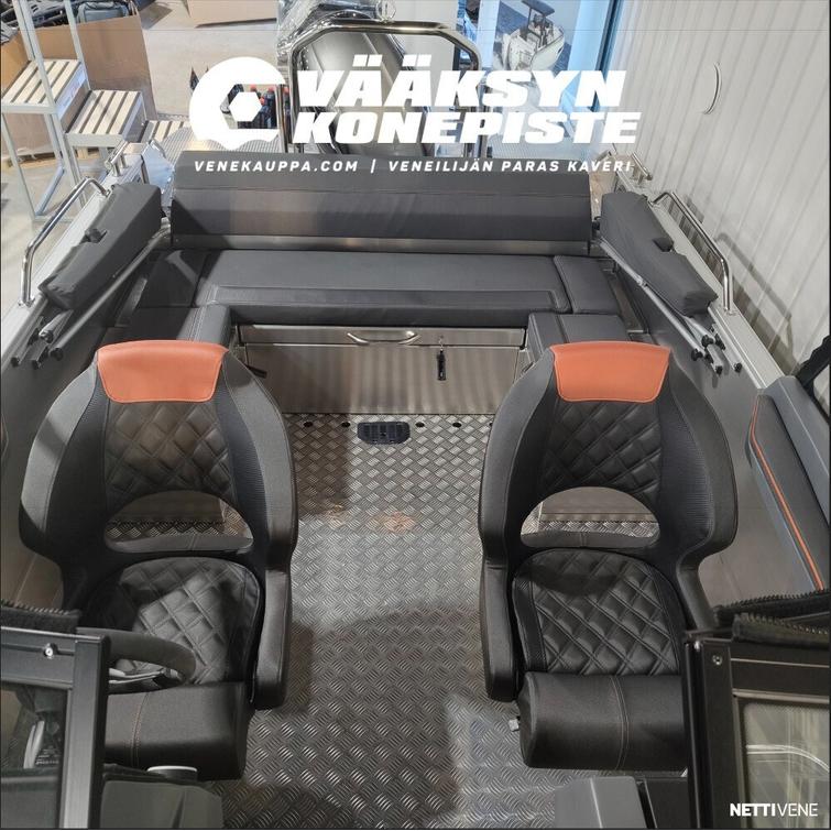 Buster XXL V-MAX + Yamaha V MAX VF150XB