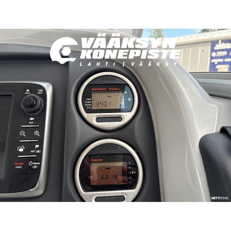 Yamarin 68 C + Yamaha F200 FETX