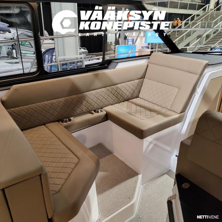 Aquador 400 HT + Mercury Diesel 270 HP V6