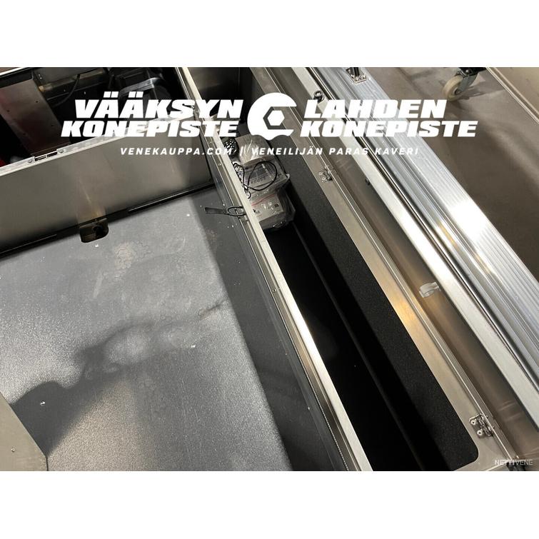 Buster M1 HEITTOKALA + Yamaha F40 FETL