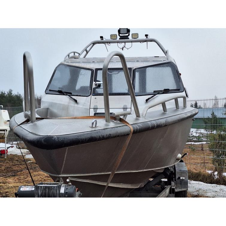 Anytec 747 c + Evinrude 250 e-TEC