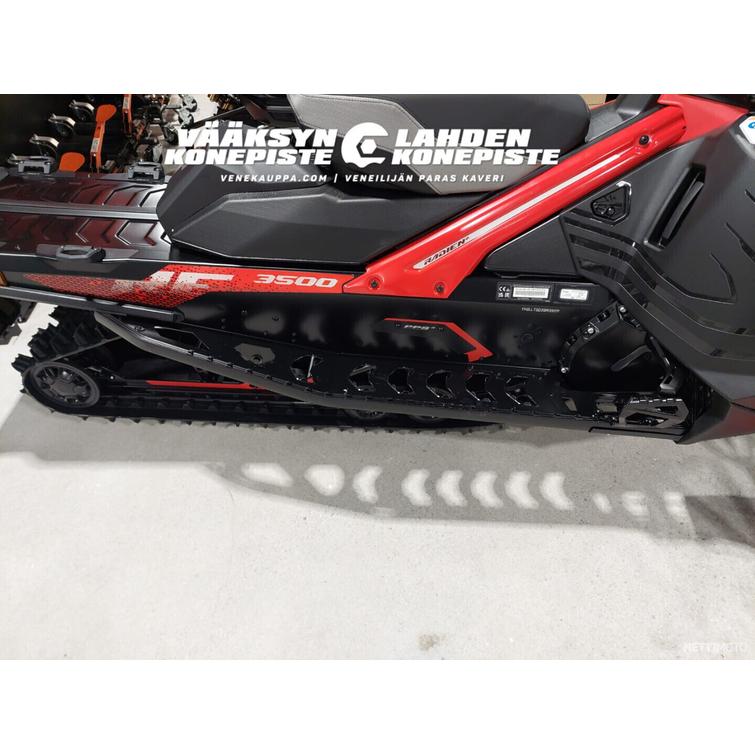 Lynx Rave 10.25" näytöllä