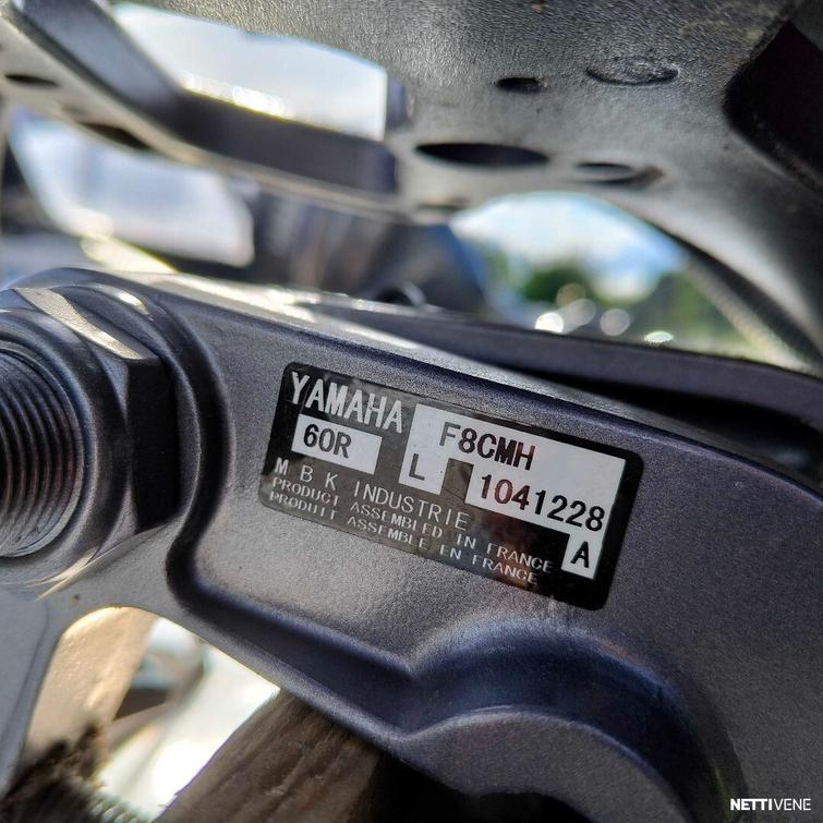 Buster Mini + Yamaha F8 CMHL