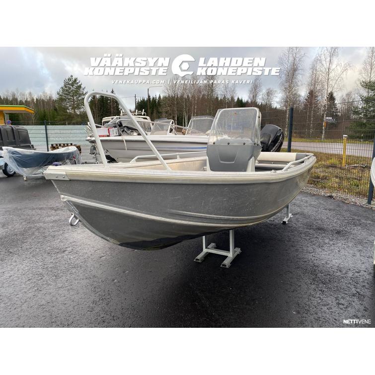 Buster SCC + Mercury F30