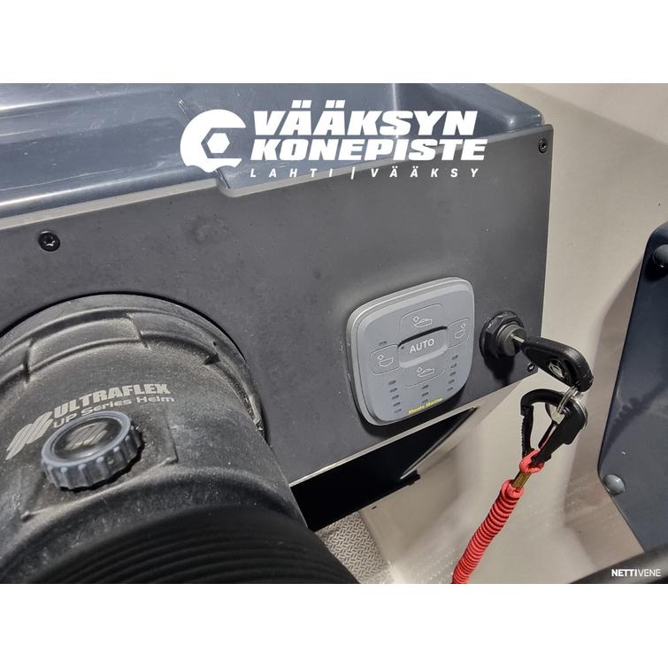 Falcon BR 6 + Mercury F115