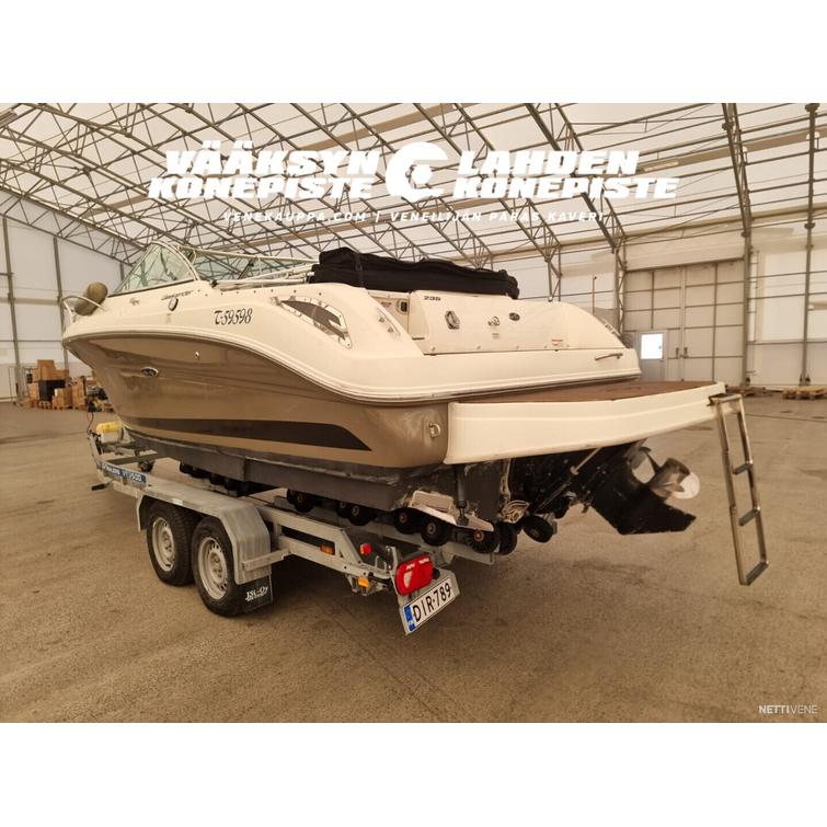 Sea Ray 235 Weekender + MerCruiser 4.3
