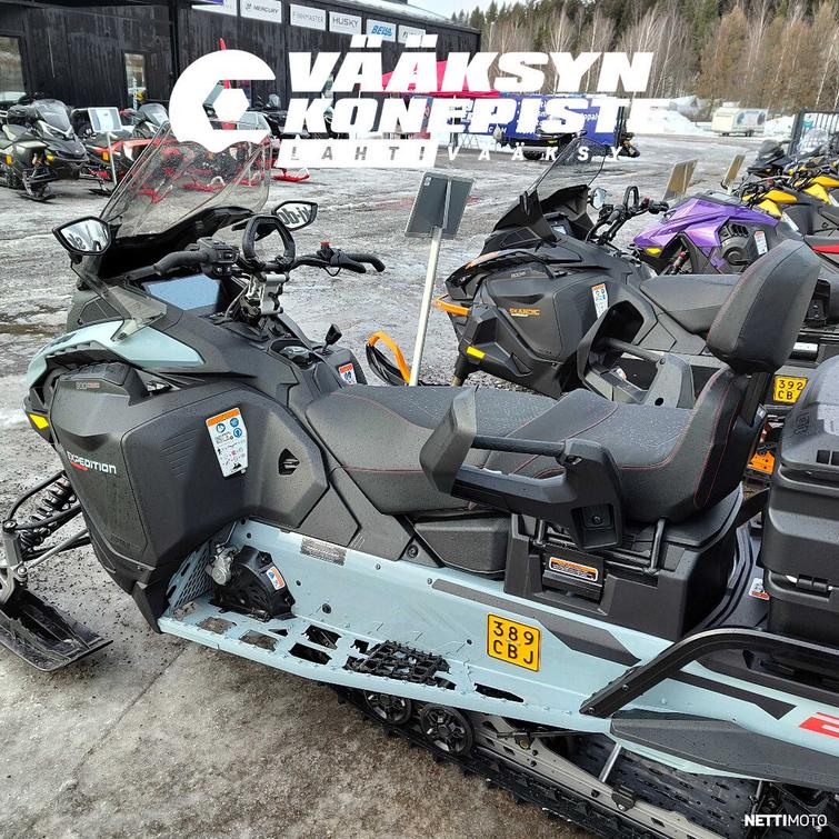 Ski-Doo Expedition SE 900 Ace Turbo R