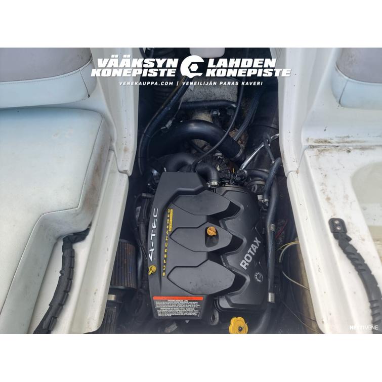 Sea-Doo Challenger + Rotax