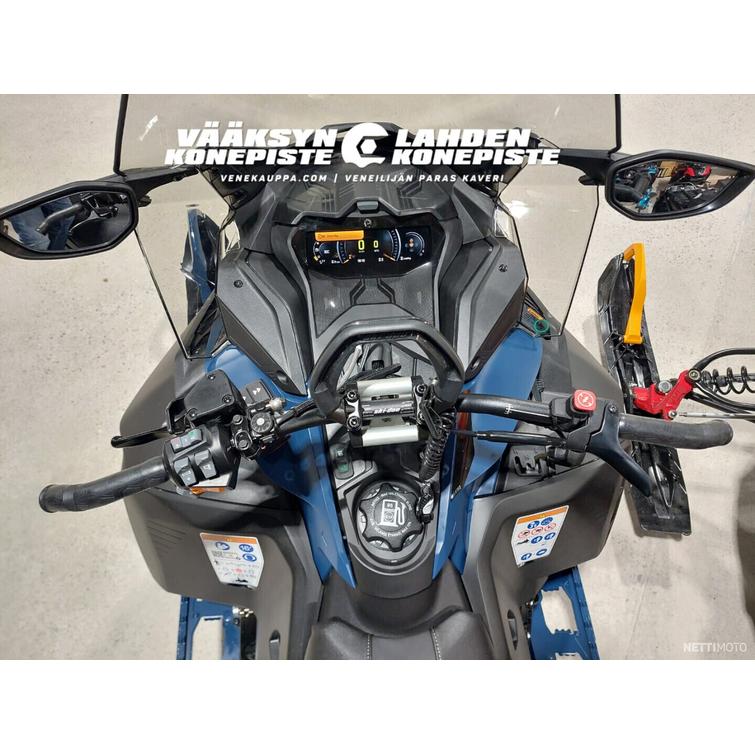 Ski-Doo Expedition SE 900 ACE Turbo R VIP