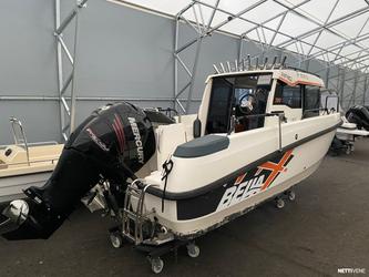 Bella RAID 700 + Mercury F200